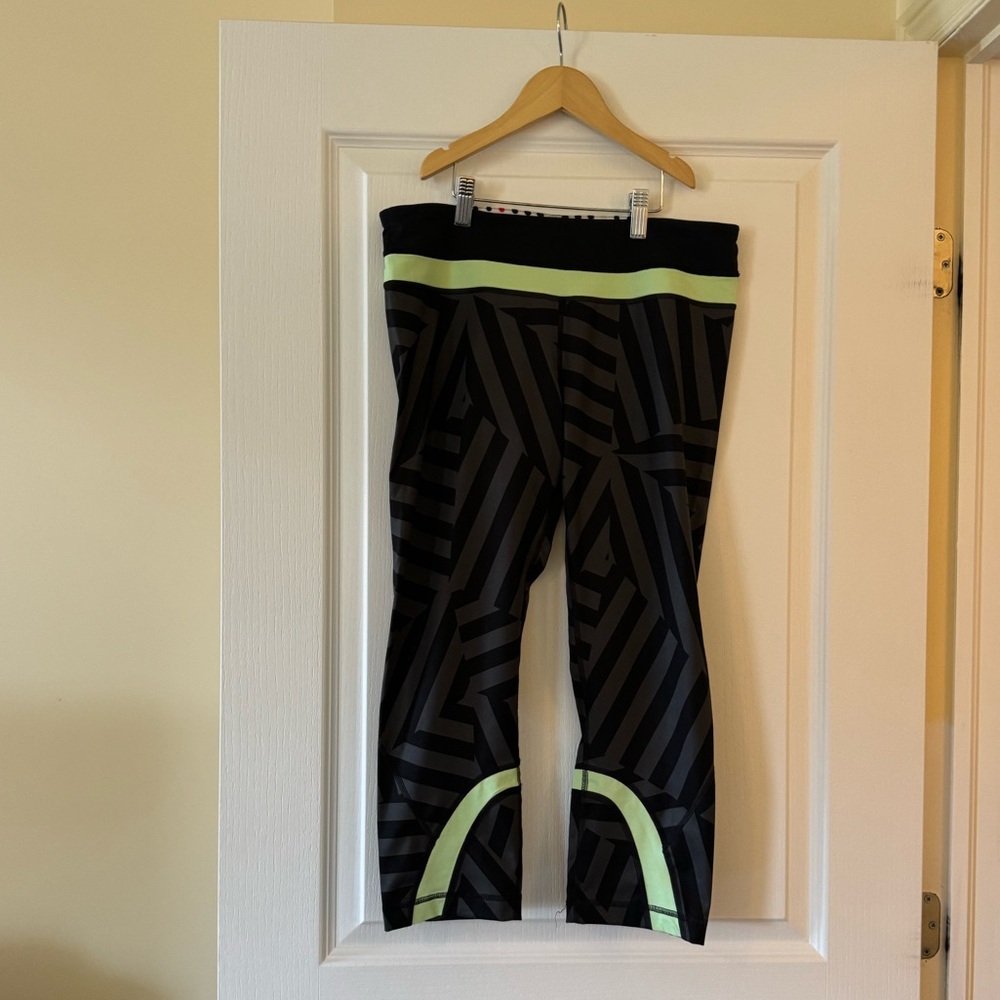 Lululemon, seaweed edition leggings